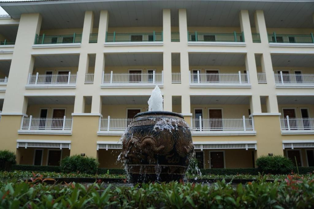 The One Residence Hotel Bangkok Exteriör bild