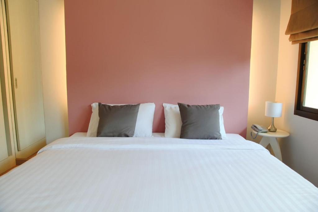 The One Residence Hotel Bangkok Rum bild